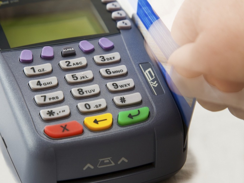 Fracasó en Diputados reunión para dictaminar sobre la baja de comisiones de tarjetas | Política