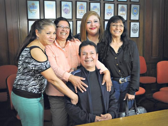 Tras 52 años, se reencontraron con su hermana dada en adopción cuando era bebé | Actualidad