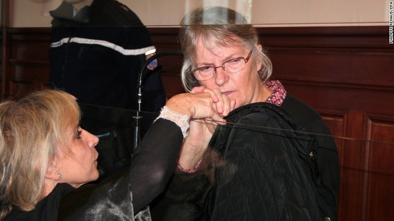 Francia: Mató a su marido tras décadas de abusos, fue a prisión y ahora recibe perdón presidencial | Internacionales