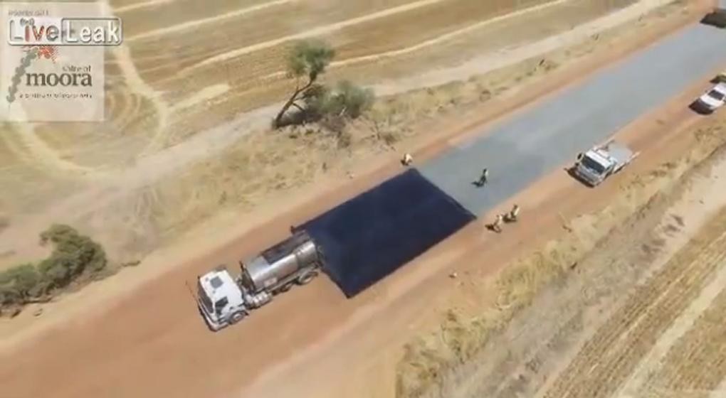 Impresionante: así construyen 5 kilómetros de ruta en 48 horas | Redes