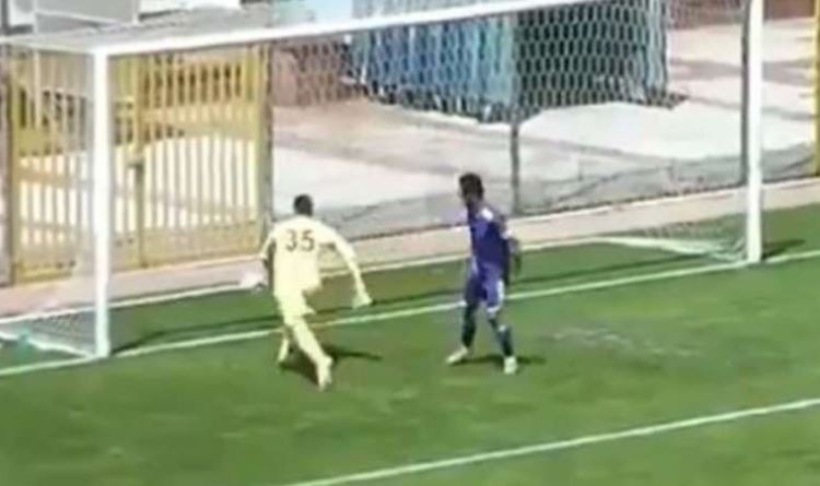 El gol en contra más ridículo de la historia | Deportes