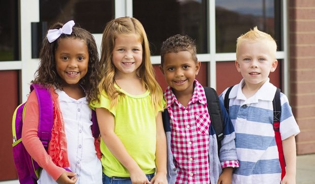 Las niñas creen que son menos inteligentes que los niños desde los seis años | Internacionales