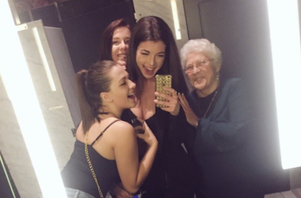 Te contamos por qué esta selfie es la más viral del mundo | Redes