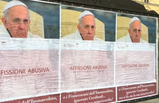 Qué dijo el papa Francisco, tras la aparición de afiches en su contra | Internacionales