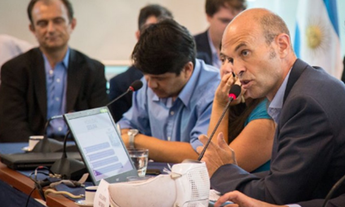 Dietrich: "Por ahora no va a haber variaciones en la tarifa del transporte público" | Política