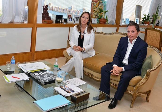 Intendente de Esteban Echeverría justificó aumentos de hasta 36% para empleados municipales | Política