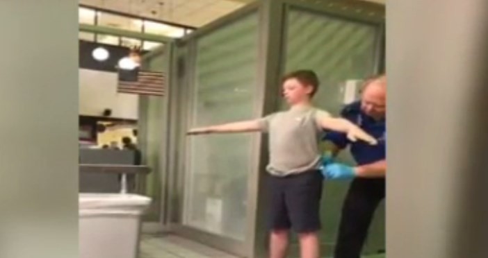EScándalo en Estados Unidos: un nene quedó "traumatizado" tras un cacheo en un aeropuerto | Internacionales