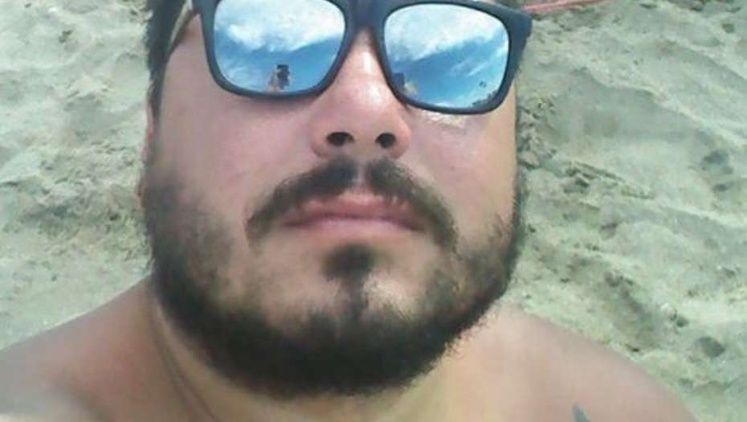 El hombre que fue a juicio por pegarse un tiro en los testículos | Actualidad