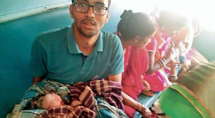 Estudiante de medicina ayuda a dar a luz a una embarazada con indicaciones vía WhatsApp de sus profesores | Curiosidades