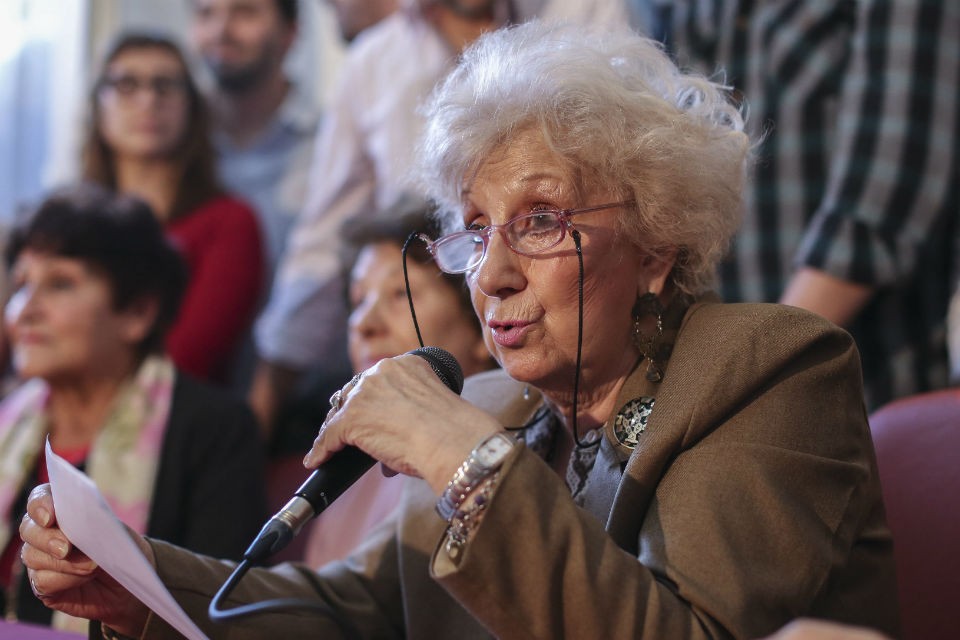 Habló Estela de Carlotto: "Ahora quieren fusilarnos con este fallo del '2x1' | Política