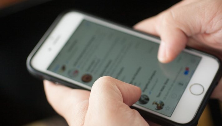 Cómo leer mensajes de WhatsApp y Messenger sin que nadie se entere | Tecno