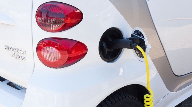 El Gobierno redujo y eliminó aranceles para la importación de autos eléctricos | Política