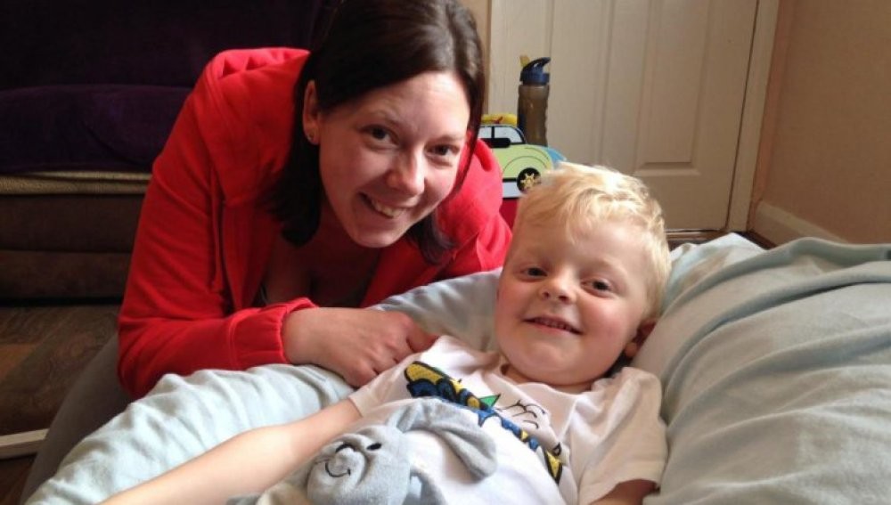 La historia de la mujer que levantó un tronco de 250 kilos para salvar a su hijo | Curiosidades