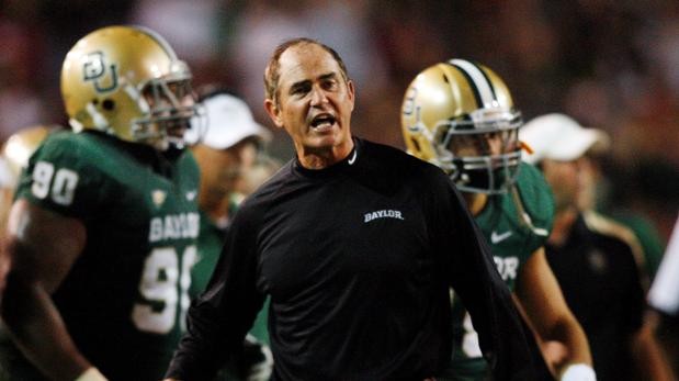 Un equipo de fútbol americano de Texas, acusado de múltiples violaciones en grupo como parte de un ritual para reforzar vínculos | Deportes