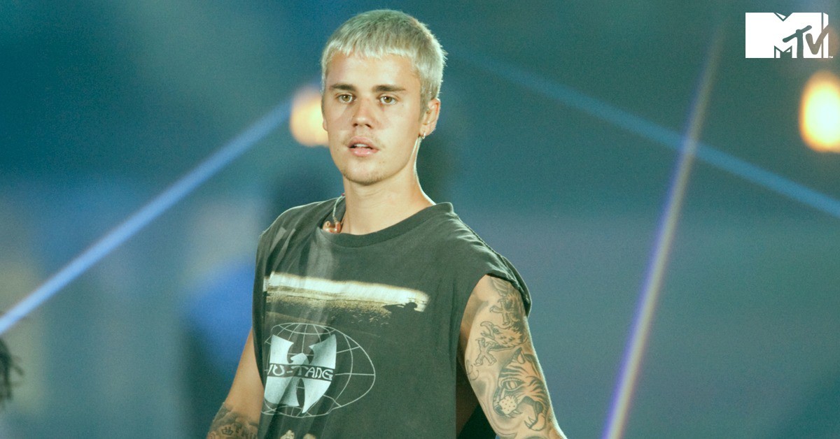 Justin Bieber sorprendió con un recital en medio de la calle | MTV News