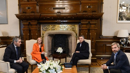 Principio de acuerdo para Santa Cruz en la reunión de Alicia Kirchner con Macri | Política