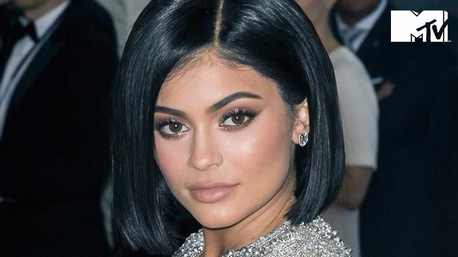 Kylie Jenner confesó que ha estado viviendo una doble vida | MTV News