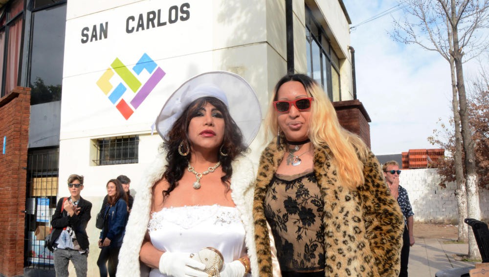 Por primera vez, se casaron dos mujeres trans en Argentina | Actualidad
