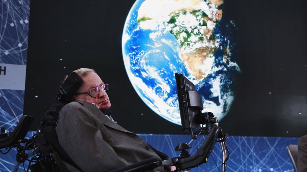 Stephen Hawking tiene la solución: "Abandonar la tierra en 30 años y conquistar otros planetas" | Internacionales