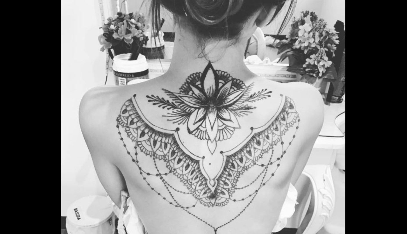 ¿Quién es la actriz argentina que se tatuó toda la espalda? | Espectáculos