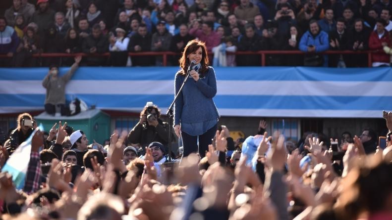 Cristina Kirchner será candidata a senadora nacional por la Provincia de Buenos Aires | Política