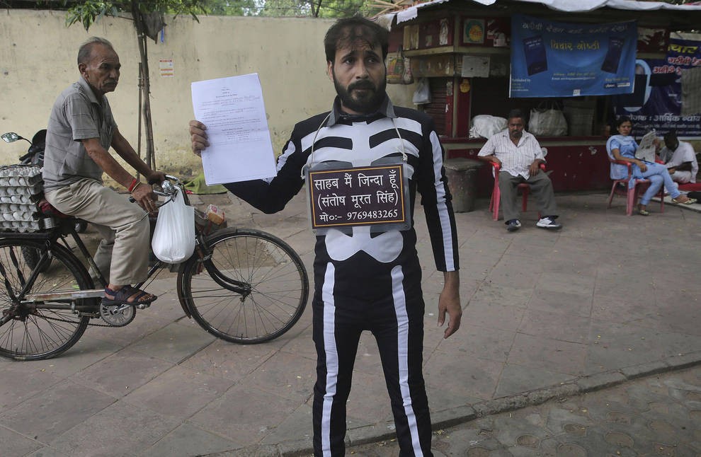 India: un "muerto" fracasa por segunda vez en su intento de ser candidato a presidente | Curiosidades