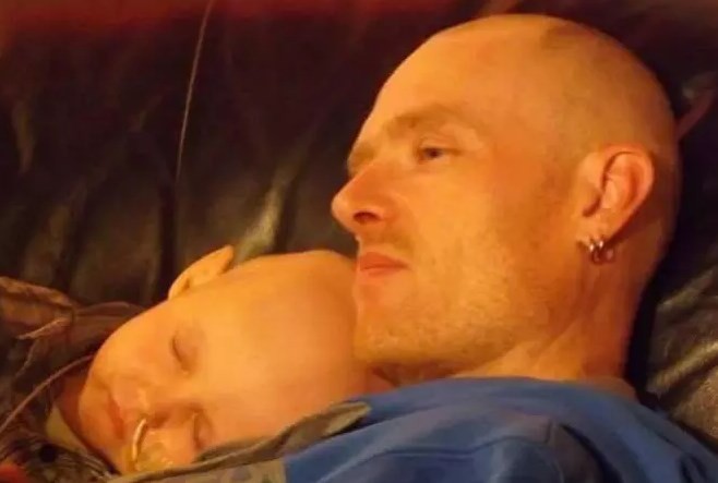 Conmovedor: el nene que gritó "una foto ahora", abrazó a su padre y murió | Redes