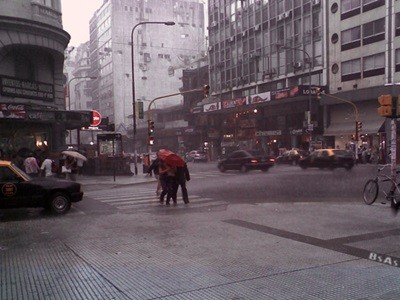 Vientos y chaparrones todo el día | Actualidad