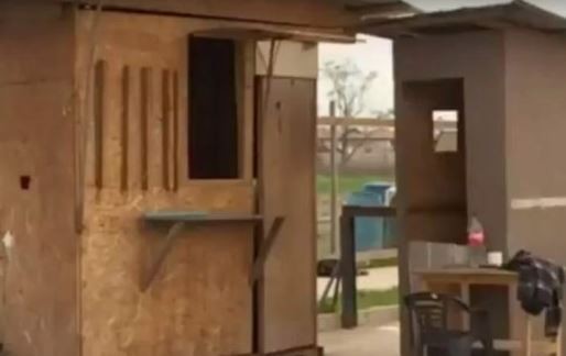 Sorpresa: fueron a reclamar al sereno por la seguridad y encontraron un muñeco | Curiosidades