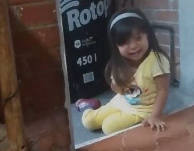 El llanto desconsolado de esta niña es uno de los virales más graciosos de los últimos tiempos | Redes