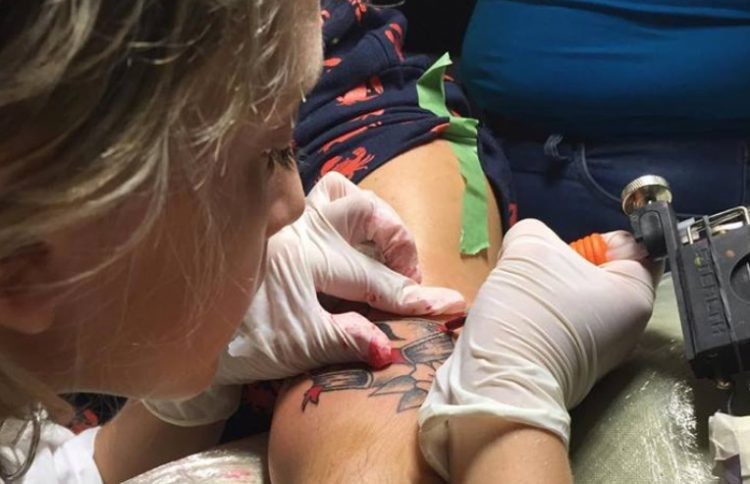 La increíble historia del chico de 11 años que es tatuador y es todo un profesional | Curiosidades