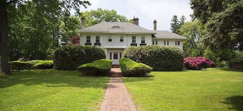 La lujosa mansión que venden por 10 dólares: sólo hay que cumplir una condición increíble | Redes