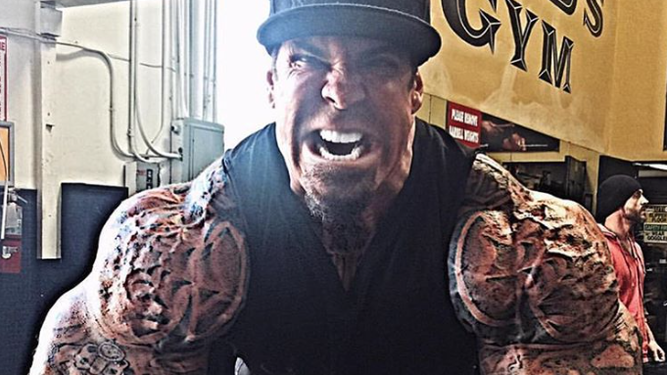 El fisicoculturista que es furor en Instagram fue internado por una sobredosis de anabólicos | Redes