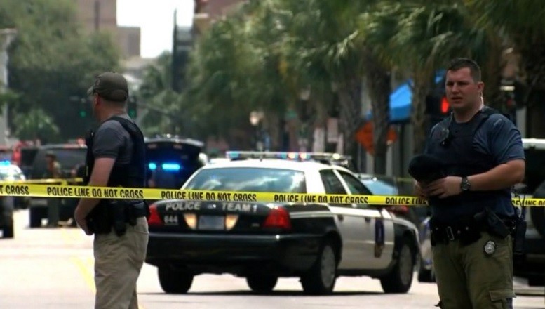 Al menos un muerto en un tiroteo con rehenes en un restaurante en Estados Unidos | Internacionales