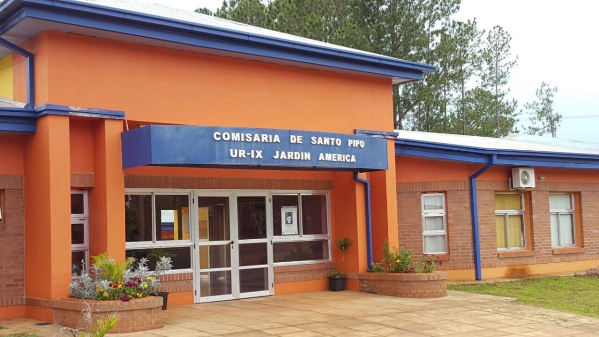 Detuvieron a un jefe policial por tráfico de pornografía infantil desde su computadora | Actualidad