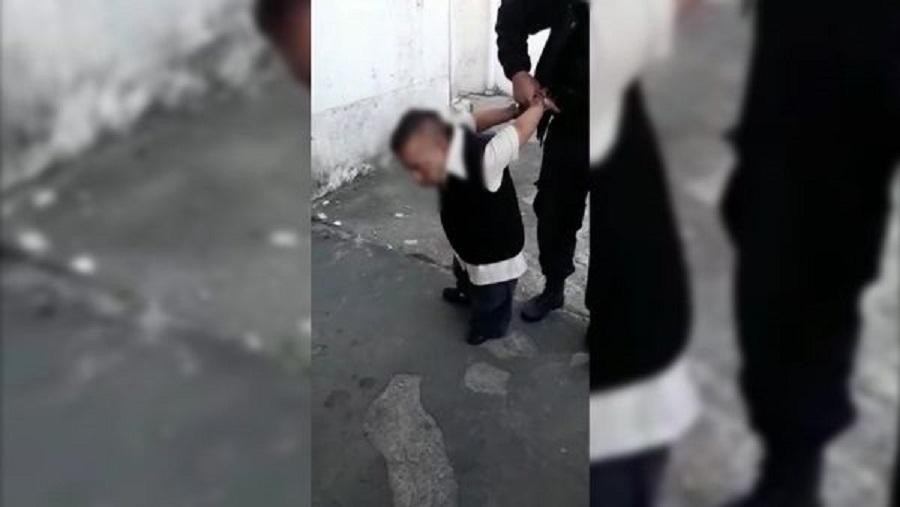 Policías se filmaron burlándose de un hombre con enanismo que habían detenido | Actualidad