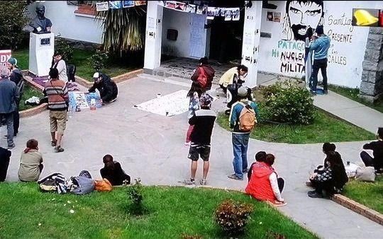 Mapuches del RAM tomaron la municipalidad de El Bolsón | Política