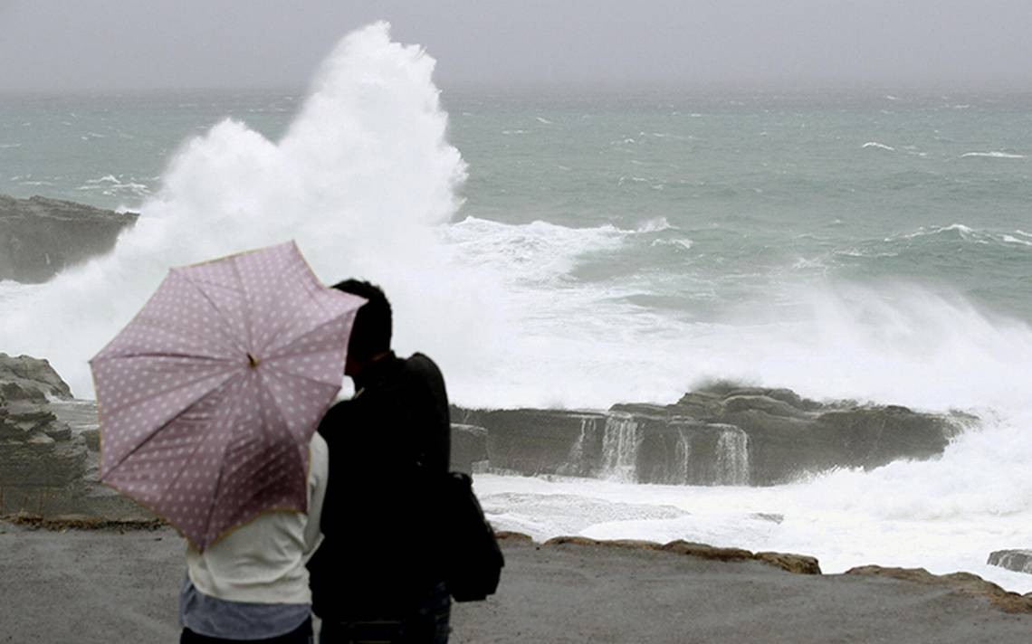 Al menos 5 muertos en Japón tras el paso del tifón Lan | Internacionales
