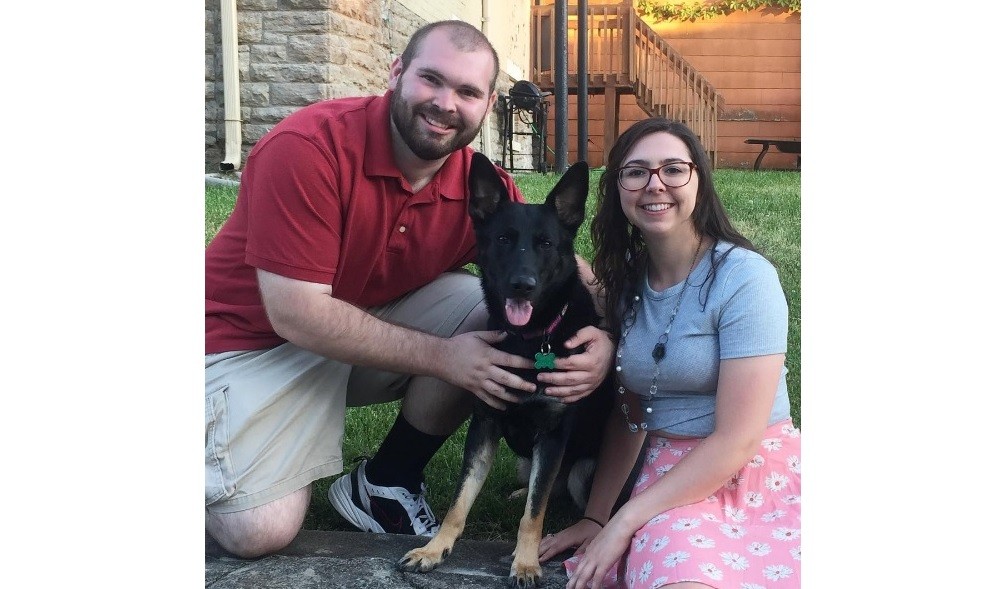 El "photobomb" de la hipopótamo Fiona a esta pareja se hace viral en horas | Redes