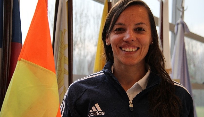 Mariana de Almeida, la otra árbitro que debuta en la Superliga | Deportes