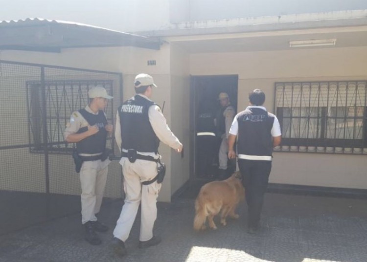Detuvieron a un comisario por facilitar vehículos a narcotraficantes | Actualidad