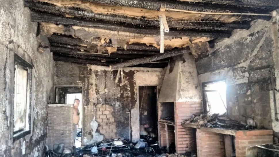 Quisieron hacer un asado y se les incendió la casa | Actualidad