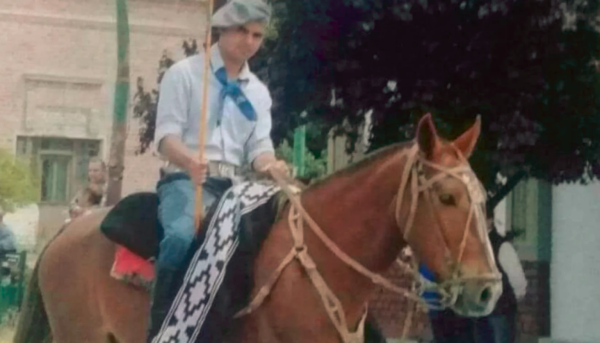 Murió un jinete de 17 años aplastado por su caballo en un festival de doma | Actualidad