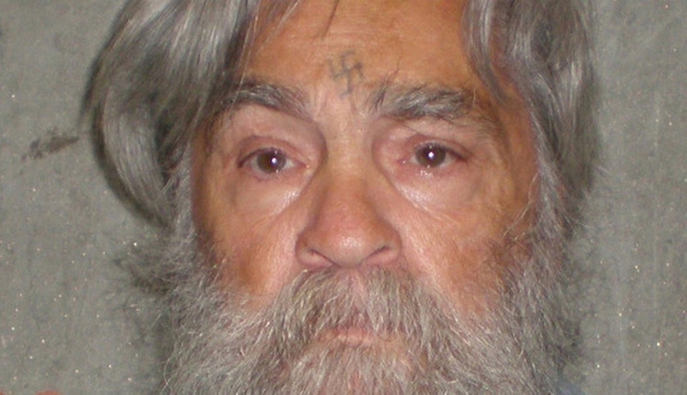 Un museo de Las Vegas compró la dentadura de Charles Manson para exhibirla | Internacionales
