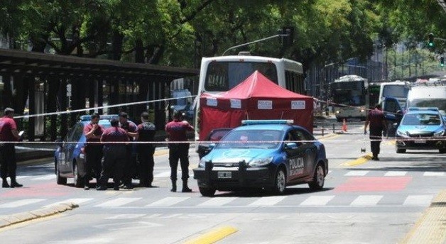 Dramático: Colectivo de la línea 159 atropelló y mató a un alumno del Otto Krause | Actualidad