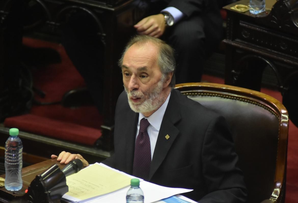 El oficialismo defiende la reforma previsional: "Los jubilados pierden plata, pero no poder adquisitivo" | Política