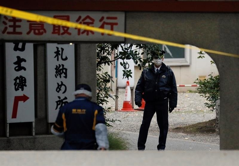Ataque con una katana en un santuario de Japón: tres muertos | Internacionales