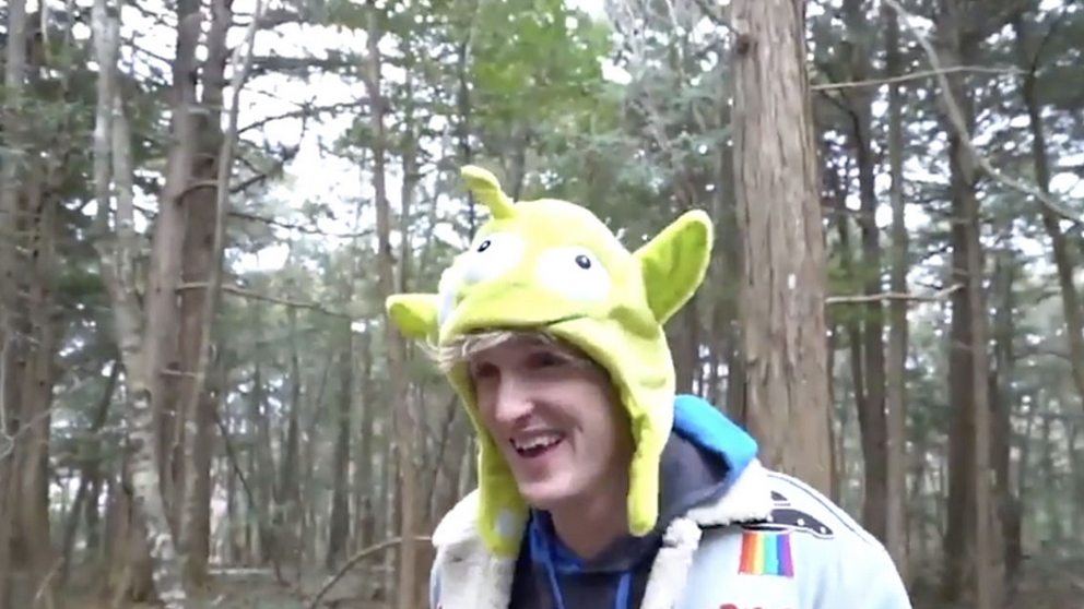 Enojo en redes con un youtuber que se grabó riendo frente a un cadáver | Redes
