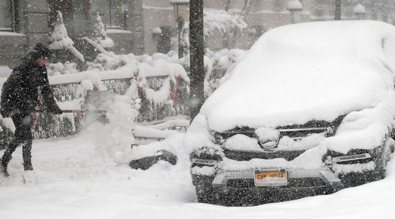 Así se ve el "ciclón bomba" desde el espacio | Internacionales