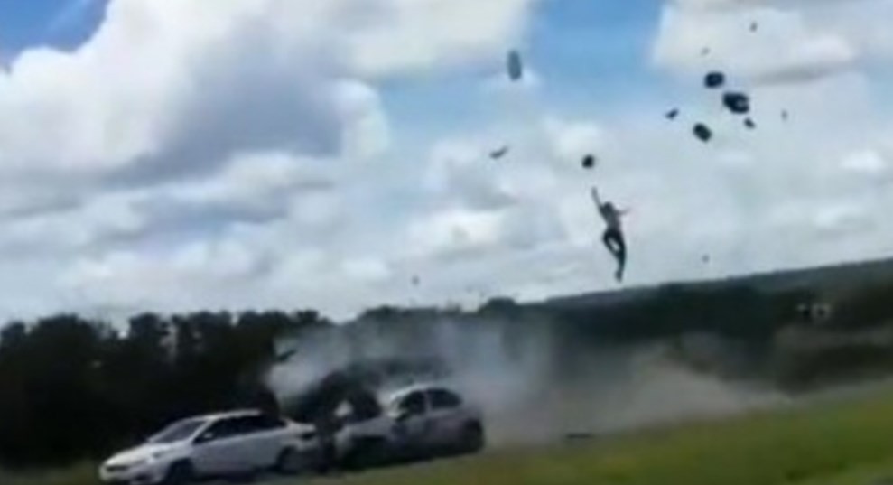 Video impactante: manejaba su moto borracho a contramano y se mató | Internacionales